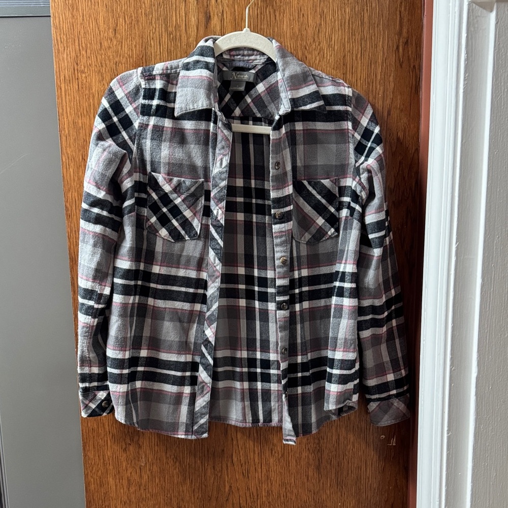Natural Reflections Black and Gray Plaid Button Down Shirt